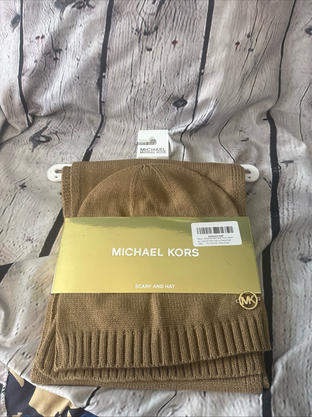 Michael Kors new Knit Scarf and Beanie hat Set with logo accent